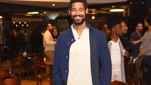 Alfred Enoch (Foto: Alexandre Virgilio)