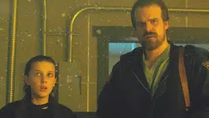 Millie Bobby Brown e David Harbour mantêm boa relação, afirma site
