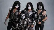 Kiss alcança 1 bilhão de visualizações no YouTube com clássico dos anos 70