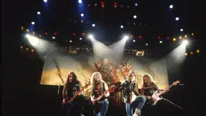 Documentário do Iron Maiden ganha imagens e estreia em maio