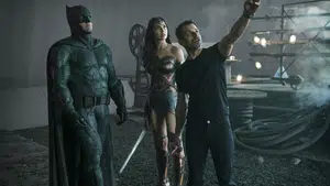 Zack Snyder movimenta fãs ao indicar possível parceria com a A24